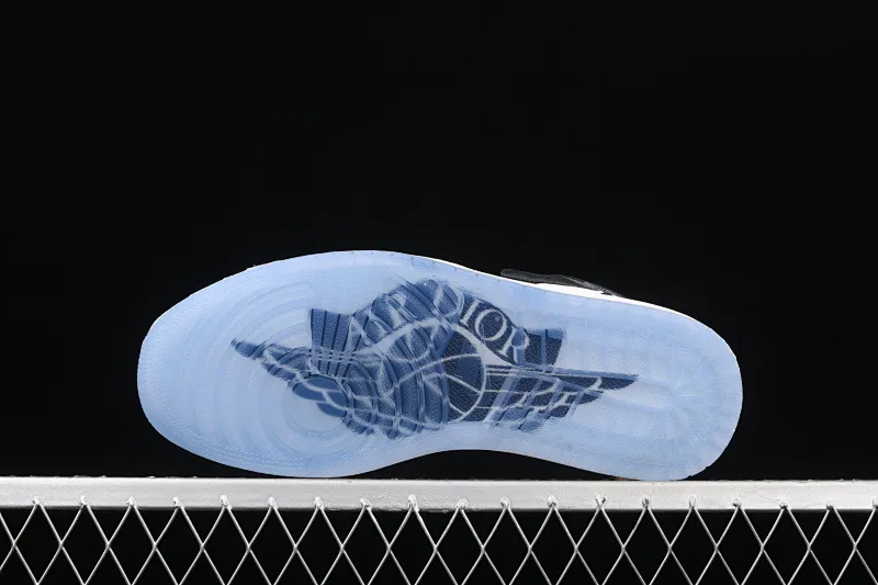 All categories Air Jordan Jordan series basketball shoes Air Jordan 1 High Z version Dr x Air Jordan 1 High AJ1 Joe 1 Dior joint black and white high top CN8607-001